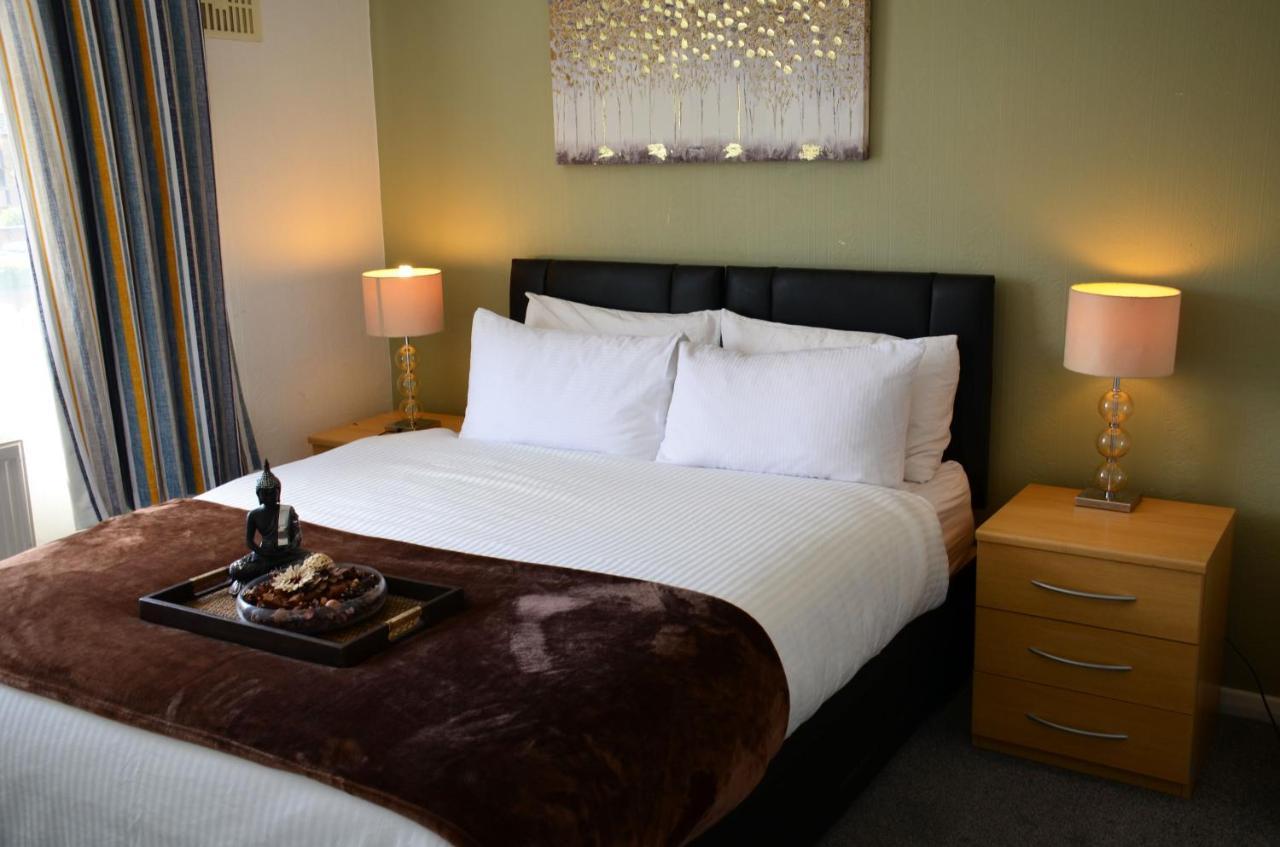 Dreams Serviced Accommodations- Staines/Heathrow Stanwell Exteriér fotografie
