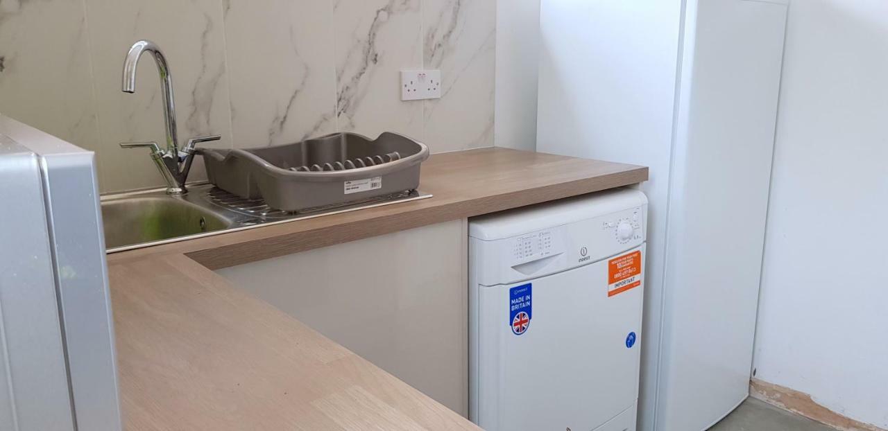 Dreams Serviced Accommodations- Staines/Heathrow Stanwell Exteriér fotografie
