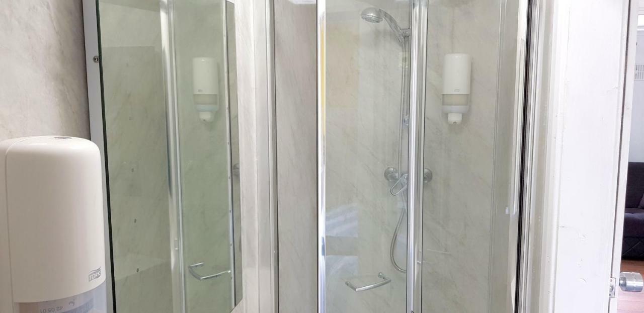 Dreams Serviced Accommodations- Staines/Heathrow Stanwell Exteriér fotografie